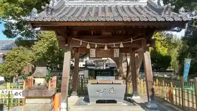 冠纓神社の手水舎