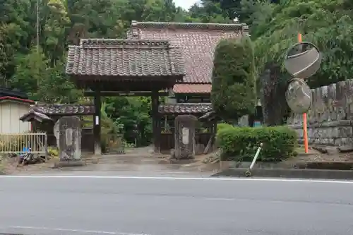 金蔵寺の山門