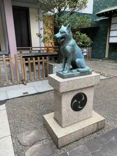 宮益御嶽神社の狛犬