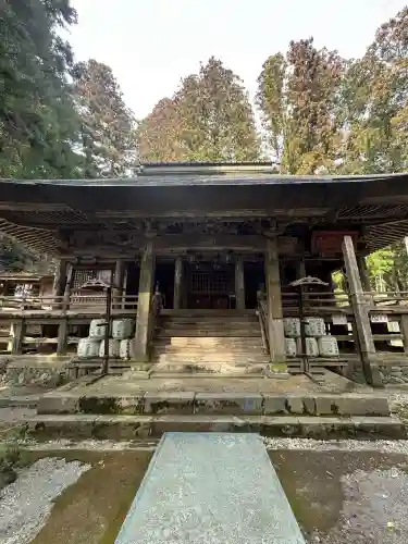 観音寺（寺山観音）の{uncategorized: "未分類", other: "その他", undefined: "問題あり", building: "その他建物", grave: "お墓", sacred_gate: "鳥居", guardian: "狛犬", statue: "像", buddha: "仏像", history: "歴史", nature: "自然", garden: "庭園", animal: "動物", pagoda: "塔", temizu: "手水舎", mountain_gate: "山門・神門", sanctuary: "本殿・本堂", subordinate: "末社・摂社", art: "芸術", scenery: "景色", jizo: "地蔵", ema: "絵馬", goshuin: "御朱印", omikuji: "おみくじ", items: "授与品その他", amulet: "お守り", goshuincho: "御朱印帳", eats: "食事", festival: "お祭り", votive_dance: "神楽", shichigosan: "七五三参", wedding: "結婚式", experience: "体験その他", initially: "初詣", around: "周辺", anti_infection: "感染症対策"}