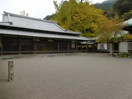 瑞応寺の本殿