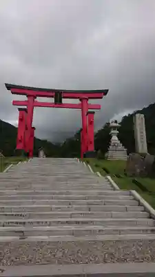 湯殿山神社(出羽三山神社)の鳥居