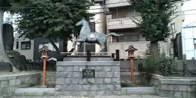 野里住吉神社の像