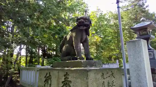 岩見澤神社の狛犬