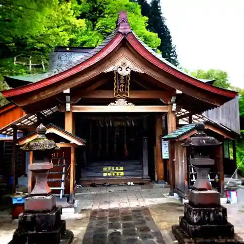 高龍神社の建物その他