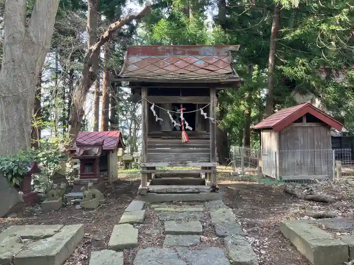 長者山新羅神社の末社・摂社