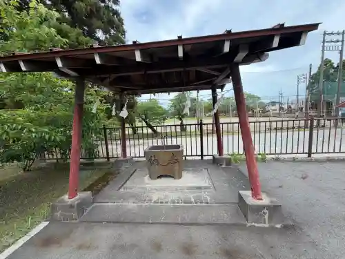 谷山護国神社の{uncategorized: "未分類", other: "その他", undefined: "問題あり", building: "その他建物", grave: "お墓", sacred_gate: "鳥居", guardian: "狛犬", statue: "像", buddha: "仏像", history: "歴史", nature: "自然", garden: "庭園", animal: "動物", pagoda: "塔", temizu: "手水舎", mountain_gate: "山門・神門", sanctuary: "本殿・本堂", subordinate: "末社・摂社", art: "芸術", scenery: "景色", jizo: "地蔵", ema: "絵馬", goshuin: "御朱印", omikuji: "おみくじ", items: "授与品その他", amulet: "お守り", goshuincho: "御朱印帳", eats: "食事", festival: "お祭り", votive_dance: "神楽", shichigosan: "七五三参", wedding: "結婚式", experience: "体験その他", initially: "初詣", around: "周辺", anti_infection: "感染症対策"}