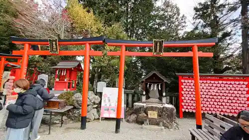 三光稲荷神社の{uncategorized: "未分類", other: "その他", undefined: "問題あり", building: "その他建物", grave: "お墓", sacred_gate: "鳥居", guardian: "狛犬", statue: "像", buddha: "仏像", history: "歴史", nature: "自然", garden: "庭園", animal: "動物", pagoda: "塔", temizu: "手水舎", mountain_gate: "山門・神門", sanctuary: "本殿・本堂", subordinate: "末社・摂社", art: "芸術", scenery: "景色", jizo: "地蔵", ema: "絵馬", goshuin: "御朱印", omikuji: "おみくじ", items: "授与品その他", amulet: "お守り", goshuincho: "御朱印帳", eats: "食事", festival: "お祭り", votive_dance: "神楽", shichigosan: "七五三参", wedding: "結婚式", experience: "体験その他", initially: "初詣", around: "周辺", anti_infection: "感染症対策"}