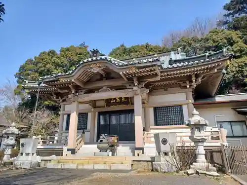 雲性寺の本殿・本堂