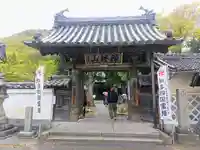 良参寺の山門・神門