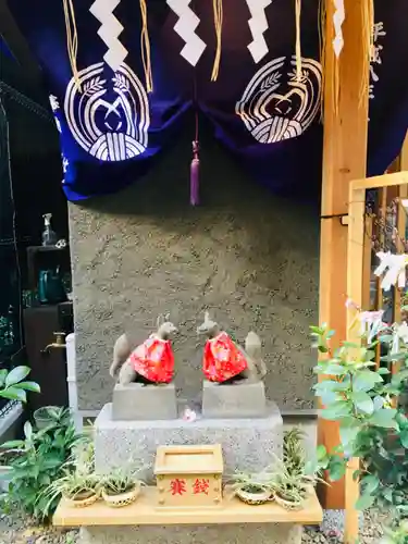 五十稲荷神社(栄寿稲荷神社)の狛犬