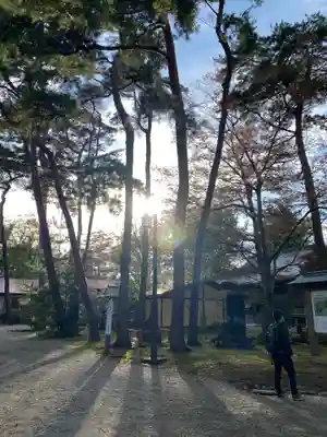 与次郎稲荷神社の周辺
