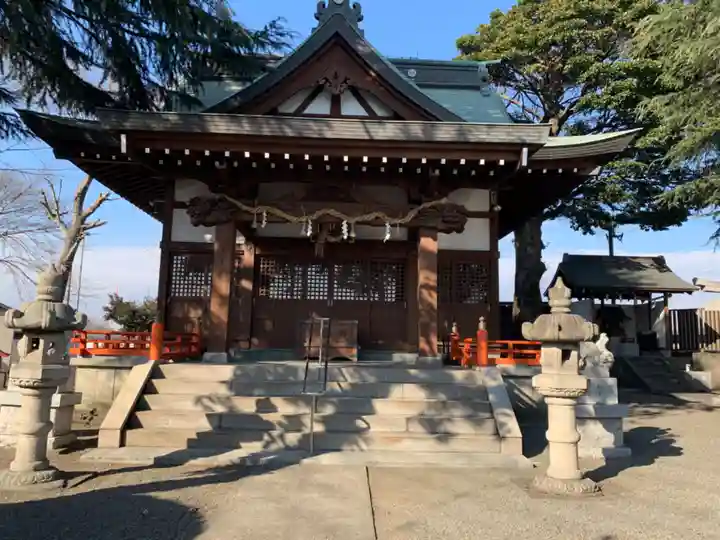 依知神社の本殿・本堂