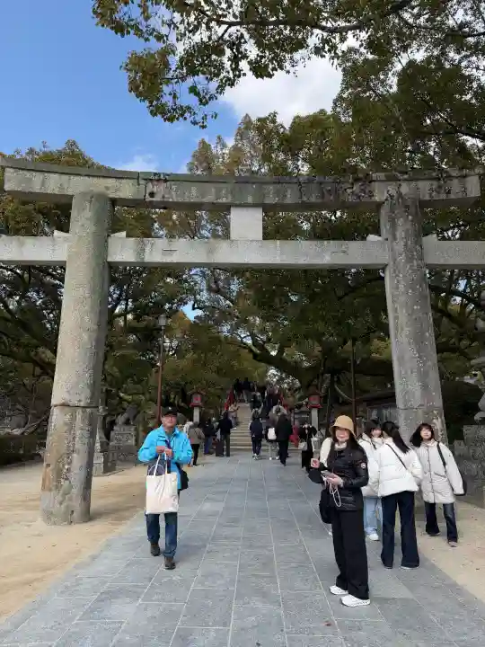 太宰府天満宮の{uncategorized: "未分類", other: "その他", undefined: "問題あり", building: "その他建物", grave: "お墓", sacred_gate: "鳥居", guardian: "狛犬", statue: "像", buddha: "仏像", history: "歴史", nature: "自然", garden: "庭園", animal: "動物", pagoda: "塔", temizu: "手水舎", mountain_gate: "山門・神門", sanctuary: "本殿・本堂", subordinate: "末社・摂社", art: "芸術", scenery: "景色", jizo: "地蔵", ema: "絵馬", goshuin: "御朱印", omikuji: "おみくじ", items: "授与品その他", amulet: "お守り", goshuincho: "御朱印帳", eats: "食事", festival: "お祭り", votive_dance: "神楽", shichigosan: "七五三参", wedding: "結婚式", experience: "体験その他", initially: "初詣", around: "周辺", anti_infection: "感染症対策"}
