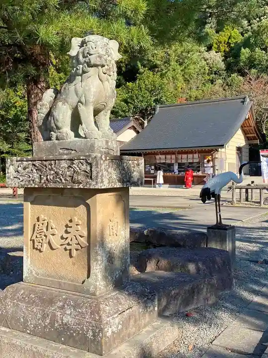石見国一宮 物部神社の狛犬