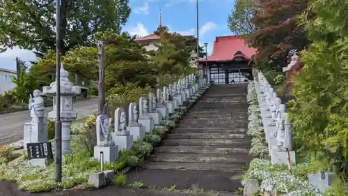 眞隆寺の庭園