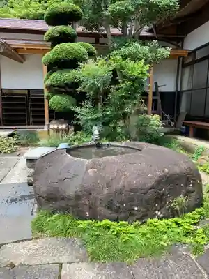 天性寺の手水舎