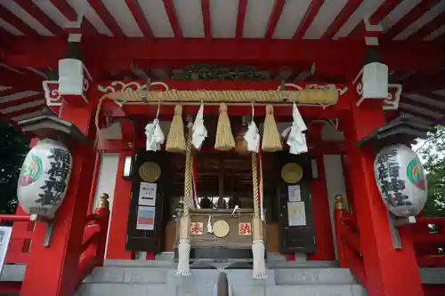 当代島稲荷神社の本殿・本堂