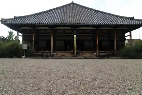 元興寺の本殿・本堂