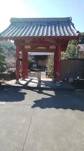 寿覚院光照寺の山門・神門