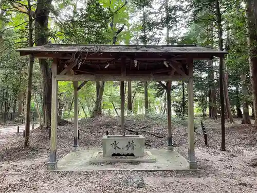 能褒野神社の手水舎