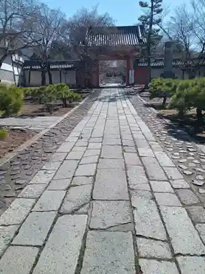 真正極楽寺(真如堂)の山門・神門