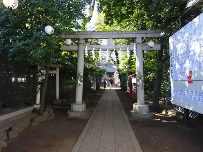 神明氷川神社の鳥居