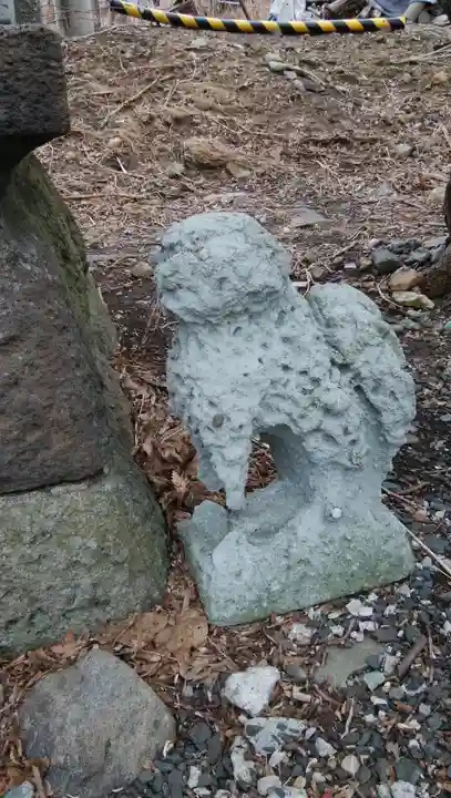 泊稲荷神社の狛犬