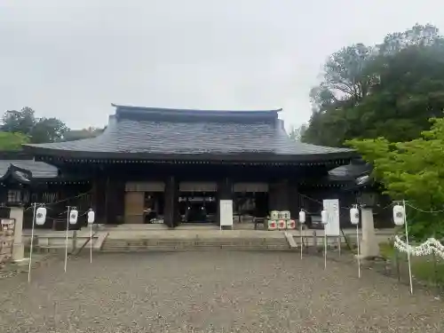 吉野神宮の{uncategorized: "未分類", other: "その他", undefined: "問題あり", building: "その他建物", grave: "お墓", sacred_gate: "鳥居", guardian: "狛犬", statue: "像", buddha: "仏像", history: "歴史", nature: "自然", garden: "庭園", animal: "動物", pagoda: "塔", temizu: "手水舎", mountain_gate: "山門・神門", sanctuary: "本殿・本堂", subordinate: "末社・摂社", art: "芸術", scenery: "景色", jizo: "地蔵", ema: "絵馬", goshuin: "御朱印", omikuji: "おみくじ", items: "授与品その他", amulet: "お守り", goshuincho: "御朱印帳", eats: "食事", festival: "お祭り", votive_dance: "神楽", shichigosan: "七五三参", wedding: "結婚式", experience: "体験その他", initially: "初詣", around: "周辺", anti_infection: "感染症対策"}
