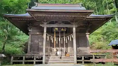 上山八幡宮の本殿・本堂