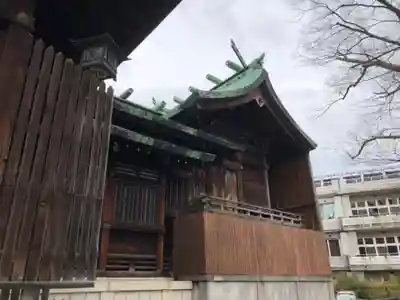 久保市乙剣宮の本殿・本堂