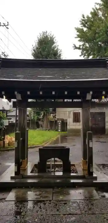 中川氷川神社の手水舎