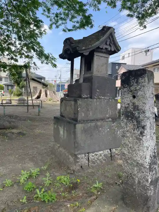 千形神社の{uncategorized: "未分類", other: "その他", undefined: "問題あり", building: "その他建物", grave: "お墓", sacred_gate: "鳥居", guardian: "狛犬", statue: "像", buddha: "仏像", history: "歴史", nature: "自然", garden: "庭園", animal: "動物", pagoda: "塔", temizu: "手水舎", mountain_gate: "山門・神門", sanctuary: "本殿・本堂", subordinate: "末社・摂社", art: "芸術", scenery: "景色", jizo: "地蔵", ema: "絵馬", goshuin: "御朱印", omikuji: "おみくじ", items: "授与品その他", amulet: "お守り", goshuincho: "御朱印帳", eats: "食事", festival: "お祭り", votive_dance: "神楽", shichigosan: "七五三参", wedding: "結婚式", experience: "体験その他", initially: "初詣", around: "周辺", anti_infection: "感染症対策"}