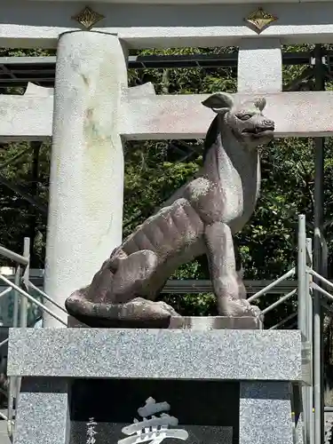 三峯神社の狛犬