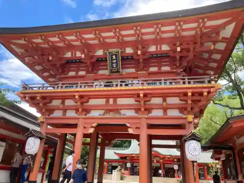 生田神社の山門