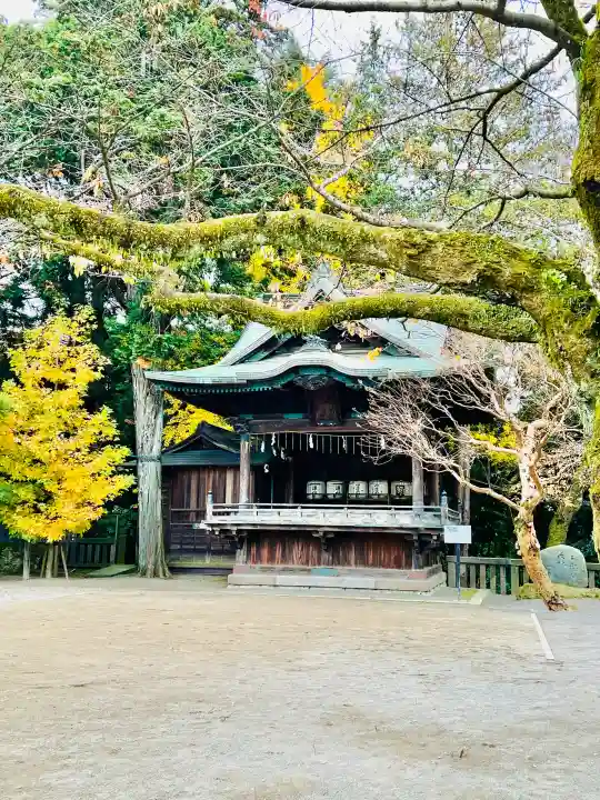 宇都宮二荒山神社の{uncategorized: "未分類", other: "その他", undefined: "問題あり", building: "その他建物", grave: "お墓", sacred_gate: "鳥居", guardian: "狛犬", statue: "像", buddha: "仏像", history: "歴史", nature: "自然", garden: "庭園", animal: "動物", pagoda: "塔", temizu: "手水舎", mountain_gate: "山門・神門", sanctuary: "本殿・本堂", subordinate: "末社・摂社", art: "芸術", scenery: "景色", jizo: "地蔵", ema: "絵馬", goshuin: "御朱印", omikuji: "おみくじ", items: "授与品その他", amulet: "お守り", goshuincho: "御朱印帳", eats: "食事", festival: "お祭り", votive_dance: "神楽", shichigosan: "七五三参", wedding: "結婚式", experience: "体験その他", initially: "初詣", around: "周辺", anti_infection: "感染症対策"}