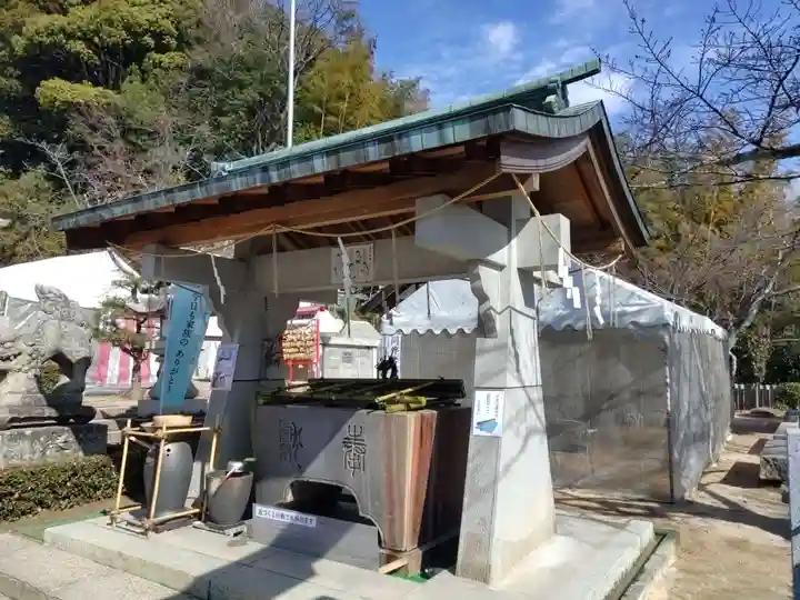 草津八幡宮の手水舎