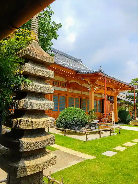 東宝寺の本殿・本堂