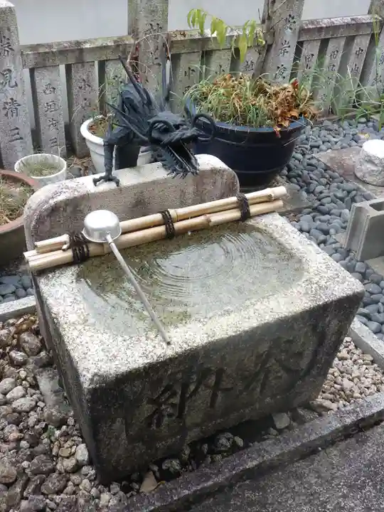 霊明神社の手水舎