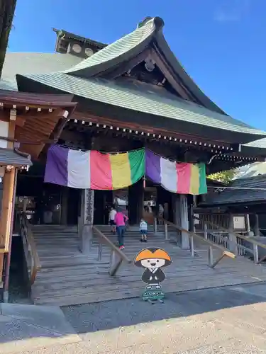 弘明寺の本殿・本堂