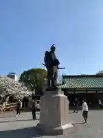 豊國神社の像
