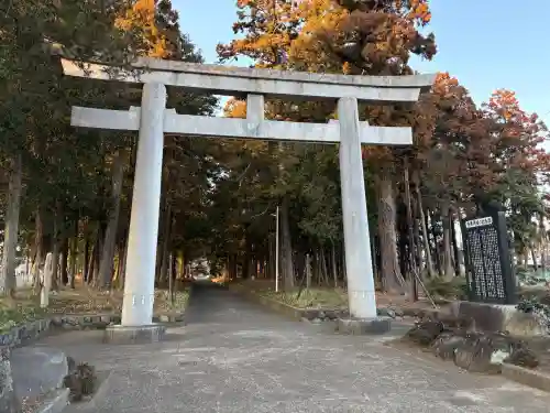 皇子大神の{uncategorized: "未分類", other: "その他", undefined: "問題あり", building: "その他建物", grave: "お墓", sacred_gate: "鳥居", guardian: "狛犬", statue: "像", buddha: "仏像", history: "歴史", nature: "自然", garden: "庭園", animal: "動物", pagoda: "塔", temizu: "手水舎", mountain_gate: "山門・神門", sanctuary: "本殿・本堂", subordinate: "末社・摂社", art: "芸術", scenery: "景色", jizo: "地蔵", ema: "絵馬", goshuin: "御朱印", omikuji: "おみくじ", items: "授与品その他", amulet: "お守り", goshuincho: "御朱印帳", eats: "食事", festival: "お祭り", votive_dance: "神楽", shichigosan: "七五三参", wedding: "結婚式", experience: "体験その他", initially: "初詣", around: "周辺", anti_infection: "感染症対策"}