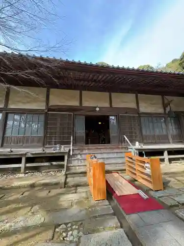 かっぱの寺 栖足寺の{uncategorized: "未分類", other: "その他", undefined: "問題あり", building: "その他建物", grave: "お墓", sacred_gate: "鳥居", guardian: "狛犬", statue: "像", buddha: "仏像", history: "歴史", nature: "自然", garden: "庭園", animal: "動物", pagoda: "塔", temizu: "手水舎", mountain_gate: "山門・神門", sanctuary: "本殿・本堂", subordinate: "末社・摂社", art: "芸術", scenery: "景色", jizo: "地蔵", ema: "絵馬", goshuin: "御朱印", omikuji: "おみくじ", items: "授与品その他", amulet: "お守り", goshuincho: "御朱印帳", eats: "食事", festival: "お祭り", votive_dance: "神楽", shichigosan: "七五三参", wedding: "結婚式", experience: "体験その他", initially: "初詣", around: "周辺", anti_infection: "感染症対策"}
