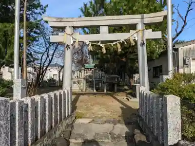 秋葉神社の{uncategorized: "未分類", other: "その他", undefined: "問題あり", building: "その他建物", grave: "お墓", sacred_gate: "鳥居", guardian: "狛犬", statue: "像", buddha: "仏像", history: "歴史", nature: "自然", garden: "庭園", animal: "動物", pagoda: "塔", temizu: "手水舎", mountain_gate: "山門・神門", sanctuary: "本殿・本堂", subordinate: "末社・摂社", art: "芸術", scenery: "景色", jizo: "地蔵", ema: "絵馬", goshuin: "御朱印", omikuji: "おみくじ", items: "授与品その他", amulet: "お守り", goshuincho: "御朱印帳", eats: "食事", festival: "お祭り", votive_dance: "神楽", shichigosan: "七五三参", wedding: "結婚式", experience: "体験その他", initially: "初詣", around: "周辺", anti_infection: "感染症対策"}