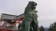 武蔵御嶽神社の狛犬