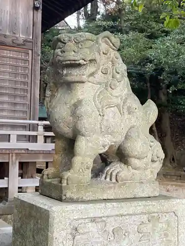 居神神社の狛犬