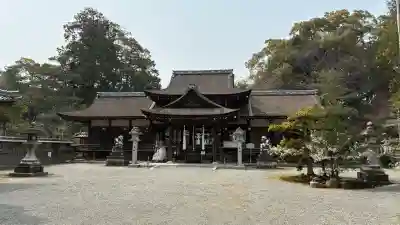 兵主大社の{uncategorized: "未分類", other: "その他", undefined: "問題あり", building: "その他建物", grave: "お墓", sacred_gate: "鳥居", guardian: "狛犬", statue: "像", buddha: "仏像", history: "歴史", nature: "自然", garden: "庭園", animal: "動物", pagoda: "塔", temizu: "手水舎", mountain_gate: "山門・神門", sanctuary: "本殿・本堂", subordinate: "末社・摂社", art: "芸術", scenery: "景色", jizo: "地蔵", ema: "絵馬", goshuin: "御朱印", omikuji: "おみくじ", items: "授与品その他", amulet: "お守り", goshuincho: "御朱印帳", eats: "食事", festival: "お祭り", votive_dance: "神楽", shichigosan: "七五三参", wedding: "結婚式", experience: "体験その他", initially: "初詣", around: "周辺", anti_infection: "感染症対策"}