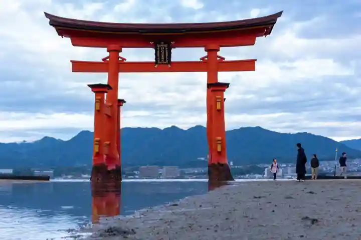 厳島神社(広島県)