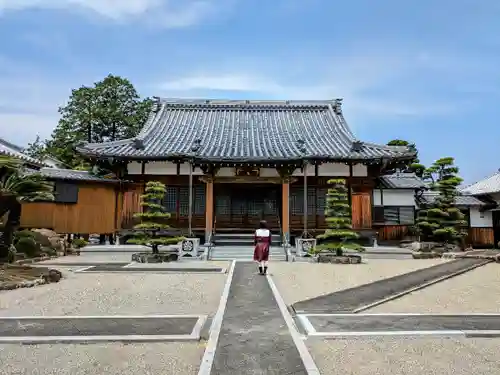 仏名寺の本殿・本堂