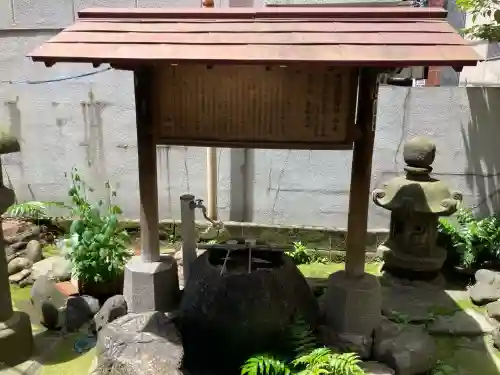 出世稲荷神社（柳森神社境外摂社）(東京都)